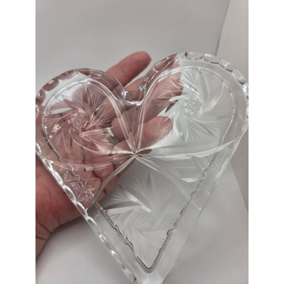 Vintage Decorative Crystal HEART SHAPED Candy Dish Decor 5" - Picture 5 of 7